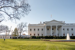White House tours resume in time for Christmas