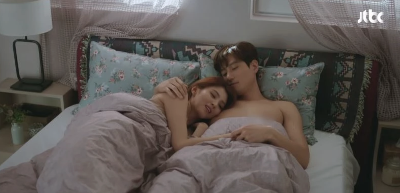 "The World of the Married," starring Han So-hee (left) and Park Hae-jun (JTBC)